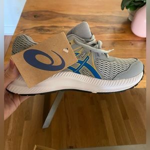 Asics Kids Contend gray 5.5